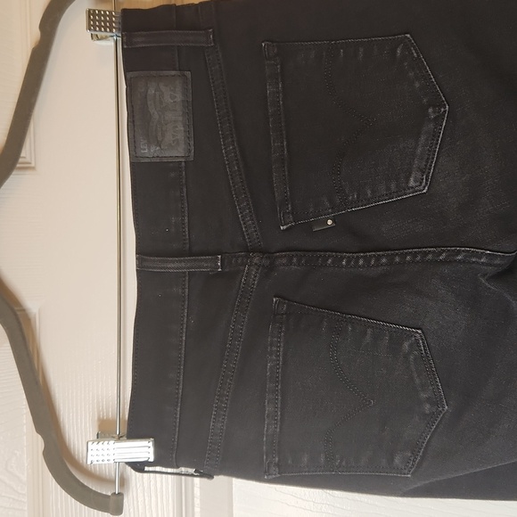 Levi's Women's 311 Shaping Skinny Black Jean Size 25 - Picture 9 of 10